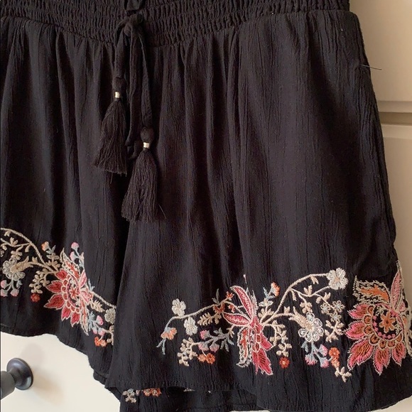 NWT American Eagle Flowy Floral Shorts - Picture 3 of 6